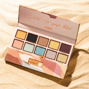 Alamar Destino Eyeshadow Palette 🩷